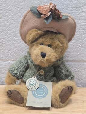 Boyds Bears Mrs Trumbull #91833 1998 Jointed Plush Bear NWT Retired